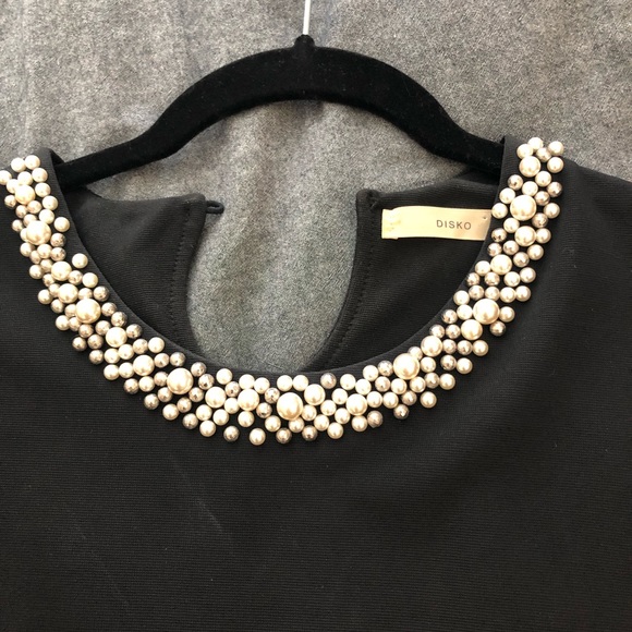 Black little dress with pearls - Picture 7 of 7